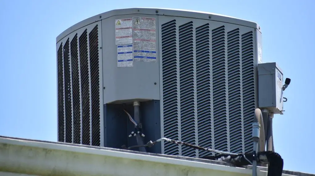 air conditioner blowing hot air